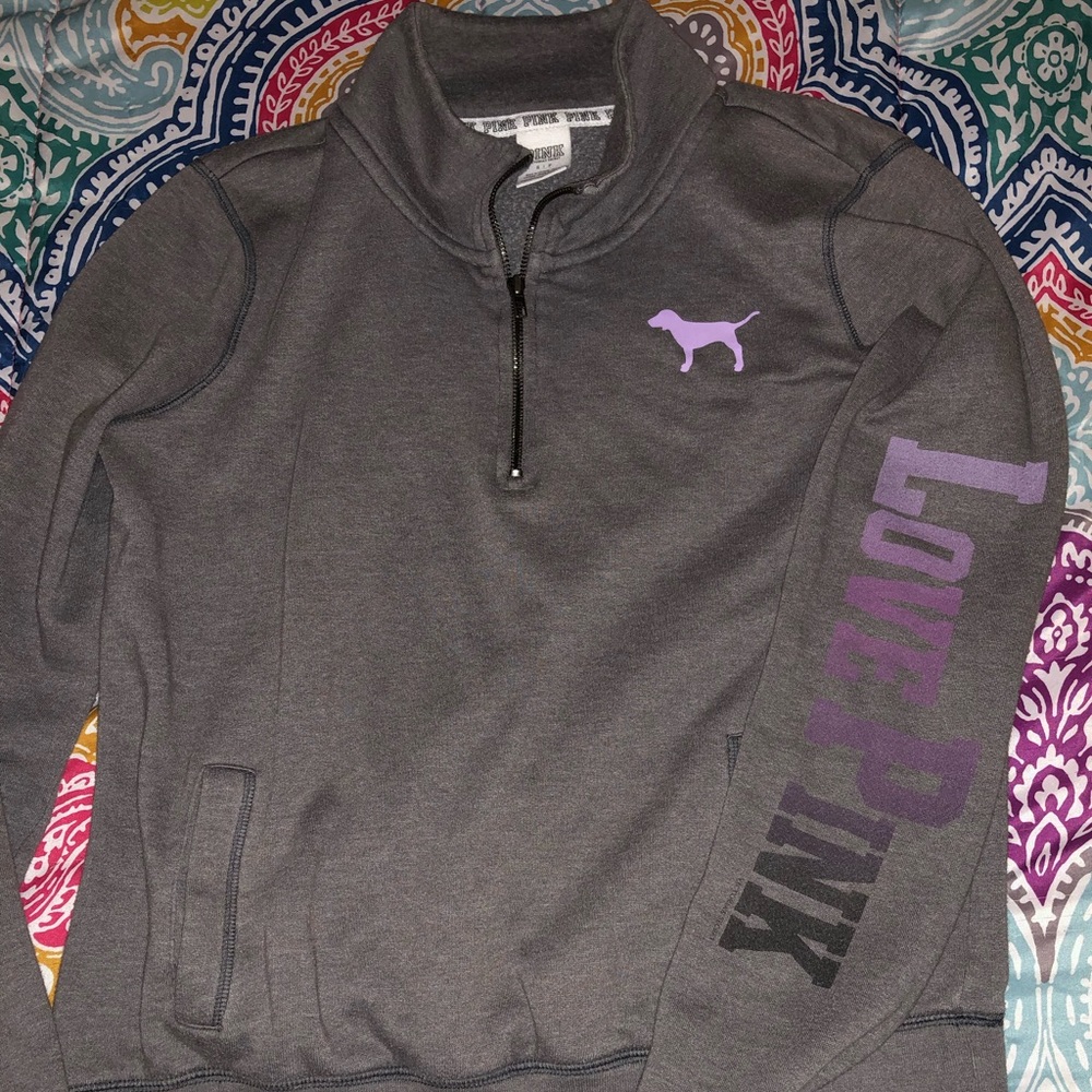 VS Pink half zip pull over